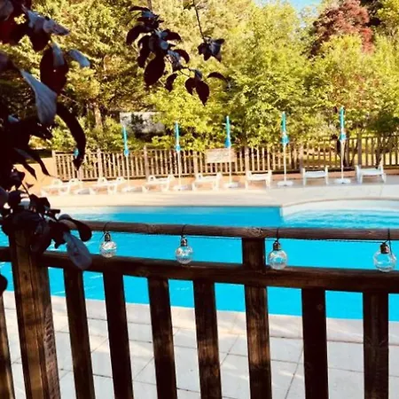 Campingplatz Confortable 4 Pers Avec Terrasse - Api-1-52-1139 *