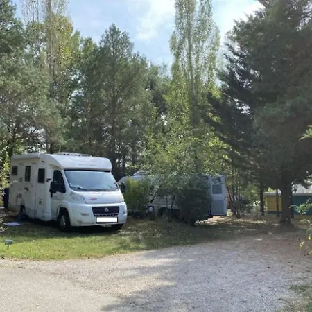 Campingplatz Confortable 4 Pers Avec Terrasse - Api-1-52-1139 *