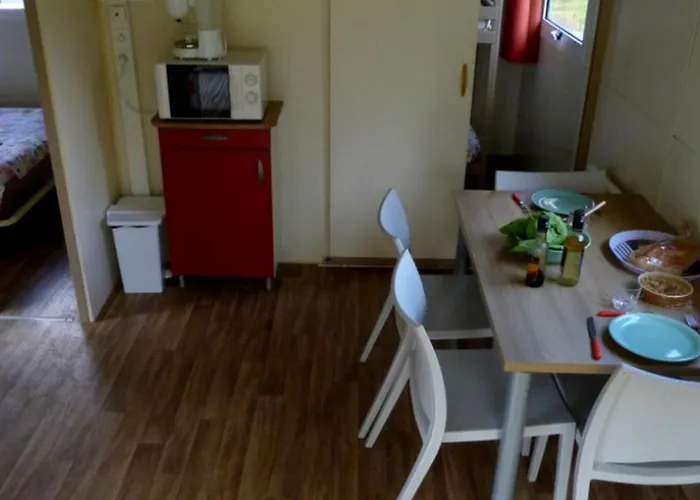 Confortable 4 Pers Avec Terrasse - Api-1-52-1139 Camon (Languedoc-Roussillon)