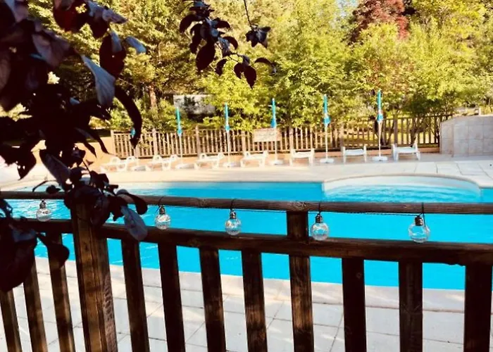 Kamp alanı Confortable 4 Pers Avec Terrasse - Api-1-52-1139 *